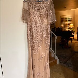 Neiman Marcus Floral Embroidered Maxi Dress in Blush